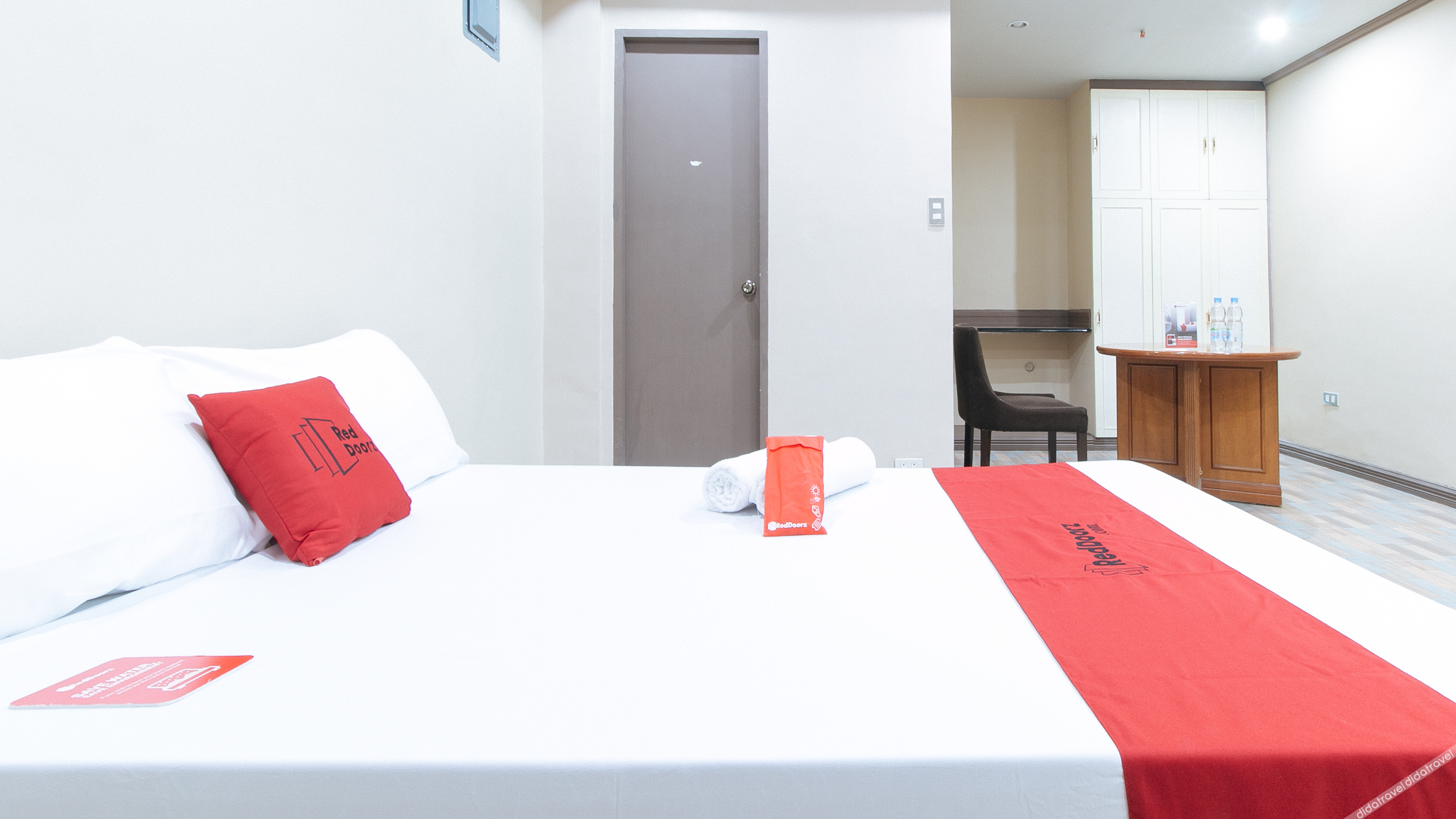 RedDoorz Plus @ Canley Residential 2*