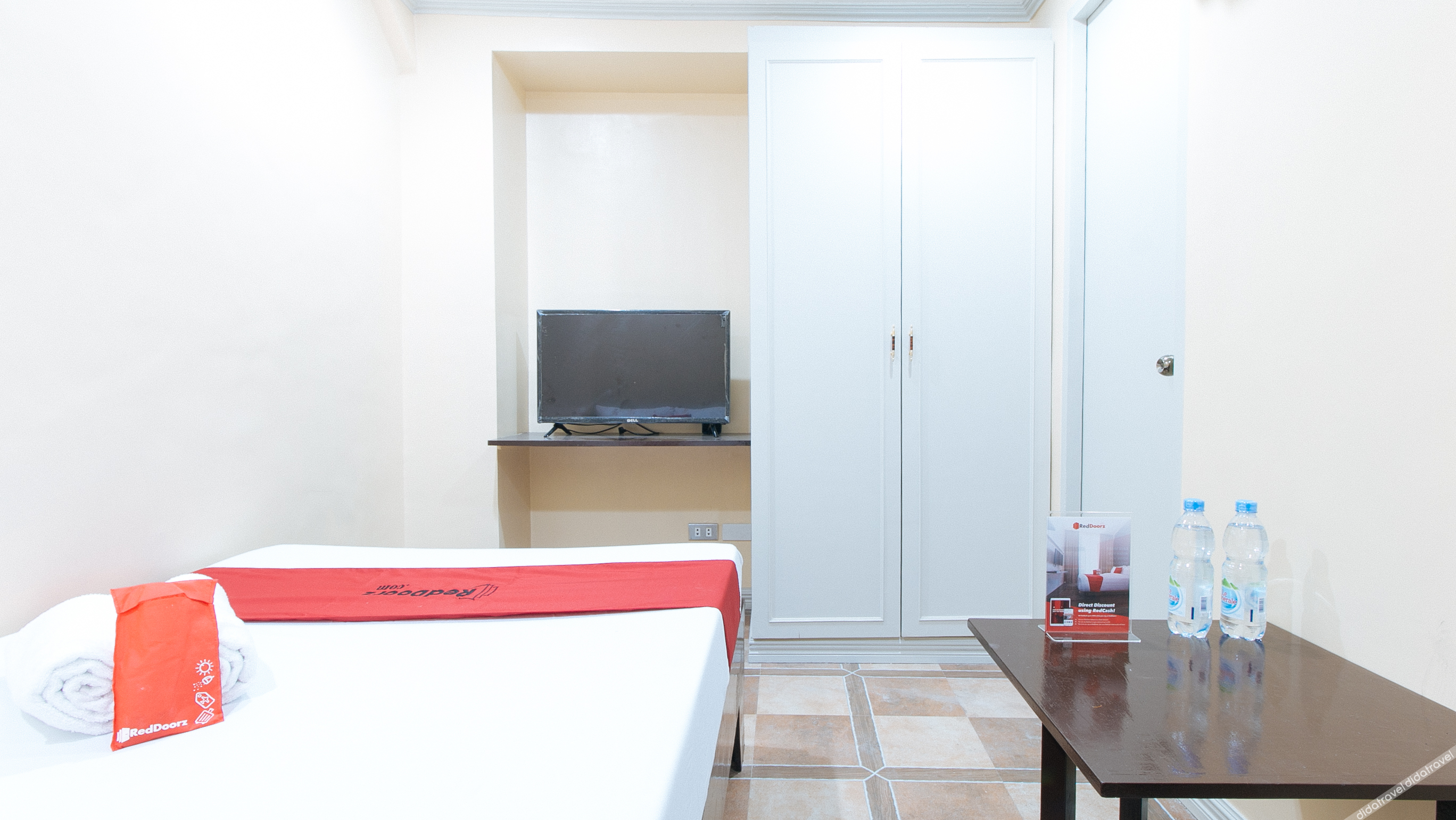 RedDoorz Plus @ Canley Residential 2*
