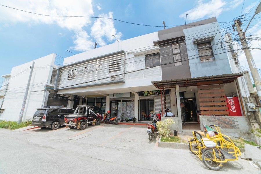 RedDoorz near G Mall Bajada Davao 2*