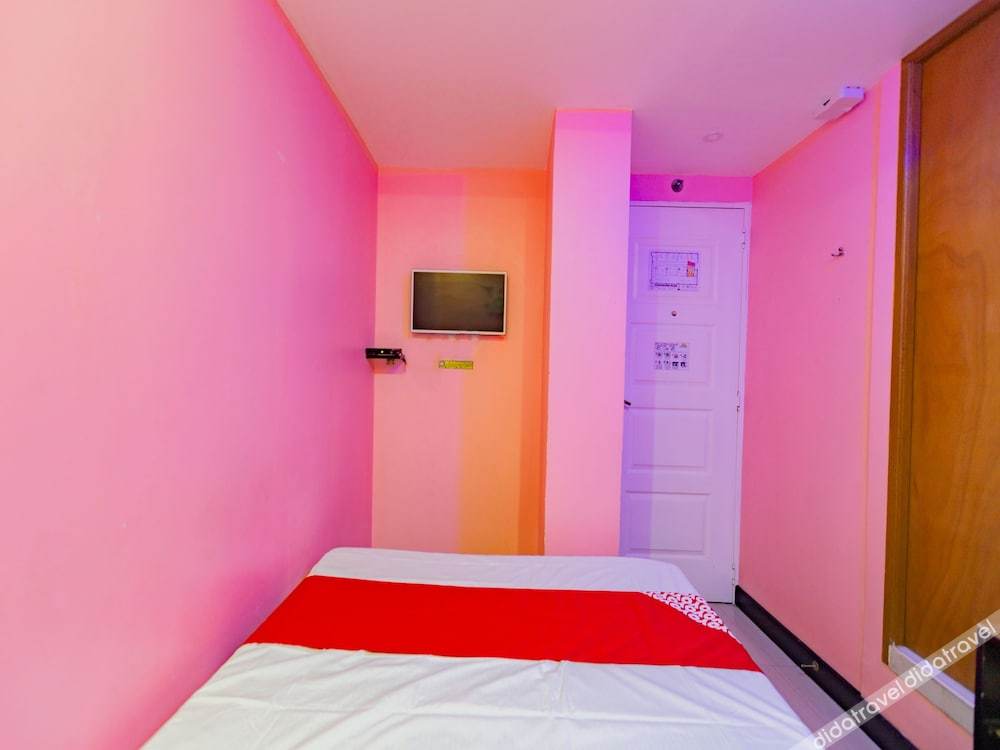 RedDoorz at Ranchotel Bayanan Alabang 2*