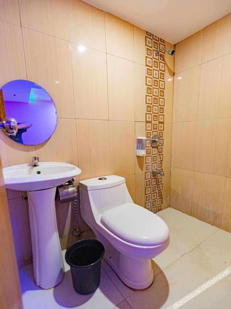 RedDoorz at Ranchotel Bayanan Alabang 2*