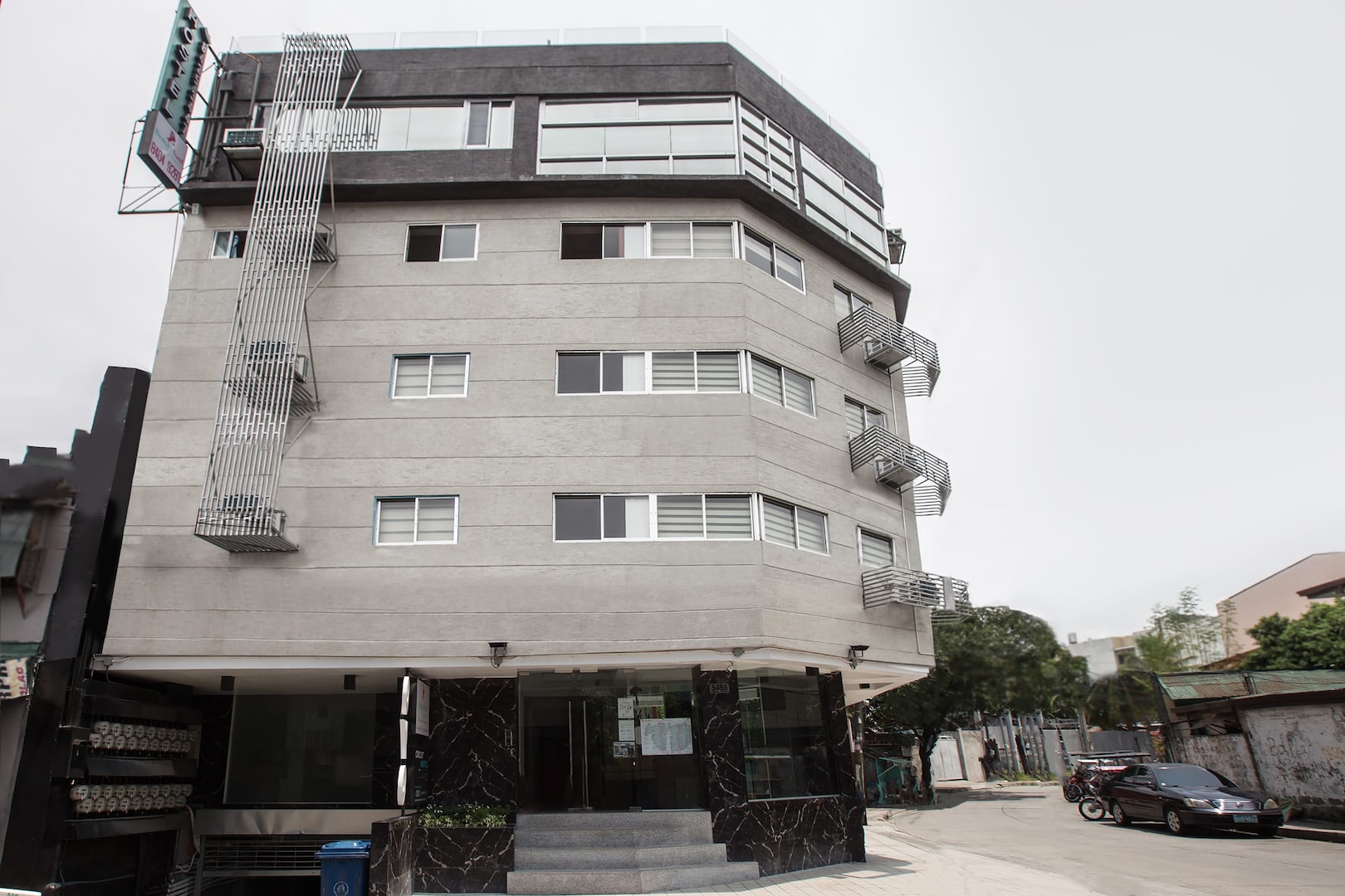 Circuit Hostel 2*