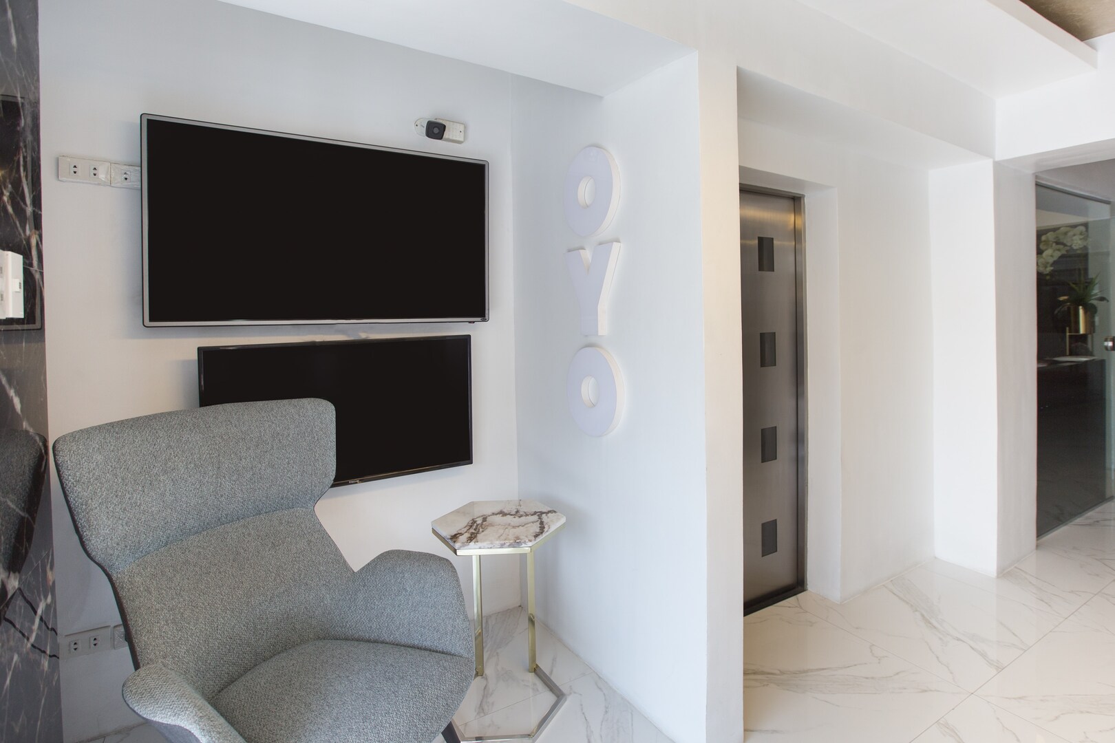 Circuit Hostel 2*