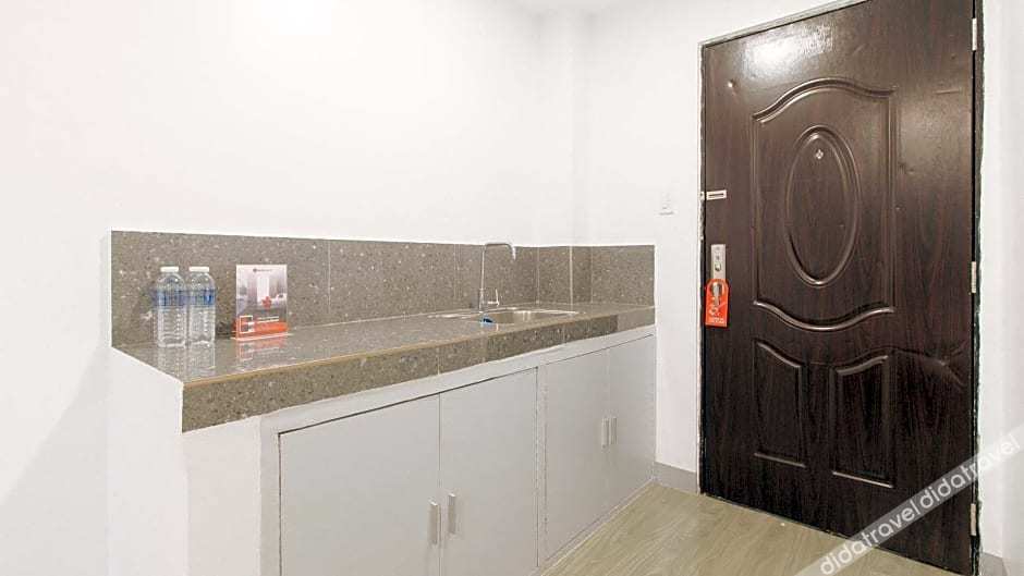 RedDoorz near Zobel Roxas St 1*