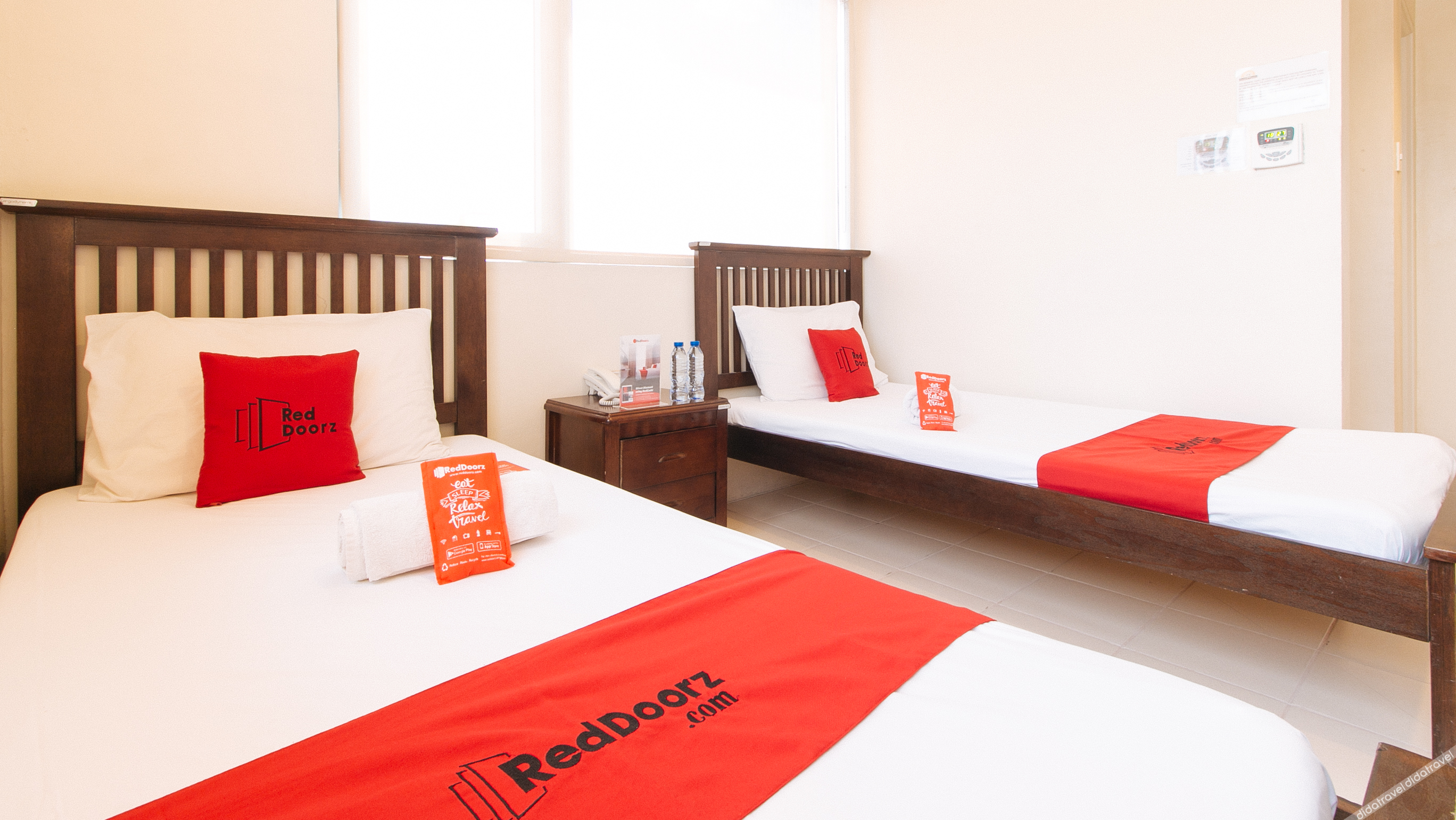RedDoorz Plus @ E Rodriguez Corner Banawe 2*