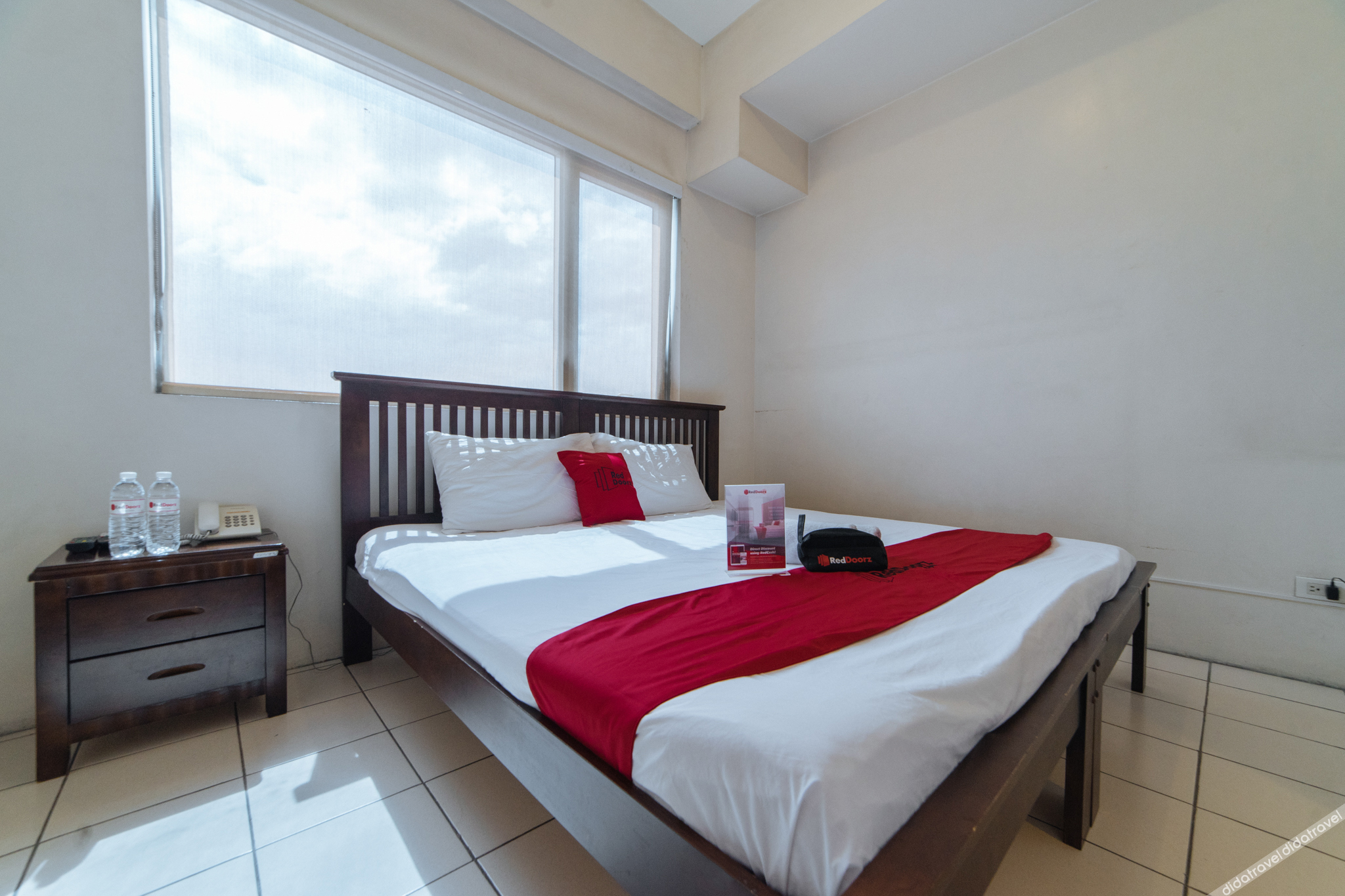 RedDoorz Plus @ E Rodriguez Corner Banawe 2*