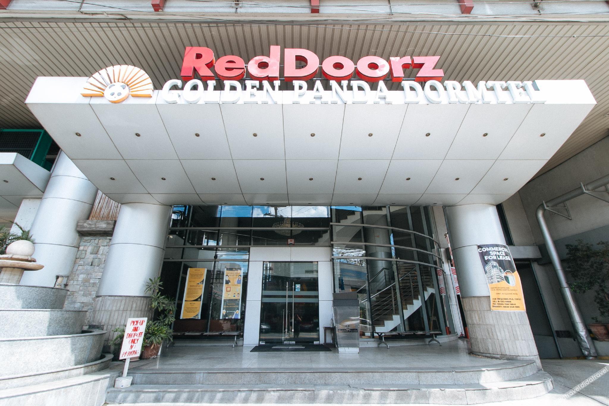 RedDoorz Plus @ E Rodriguez Corner Banawe 2*