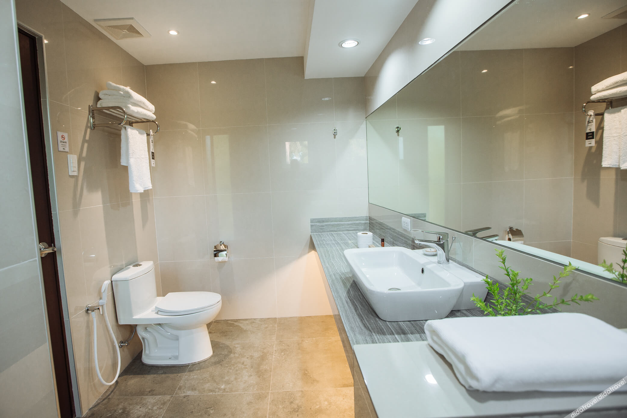Rovira Suites 3*