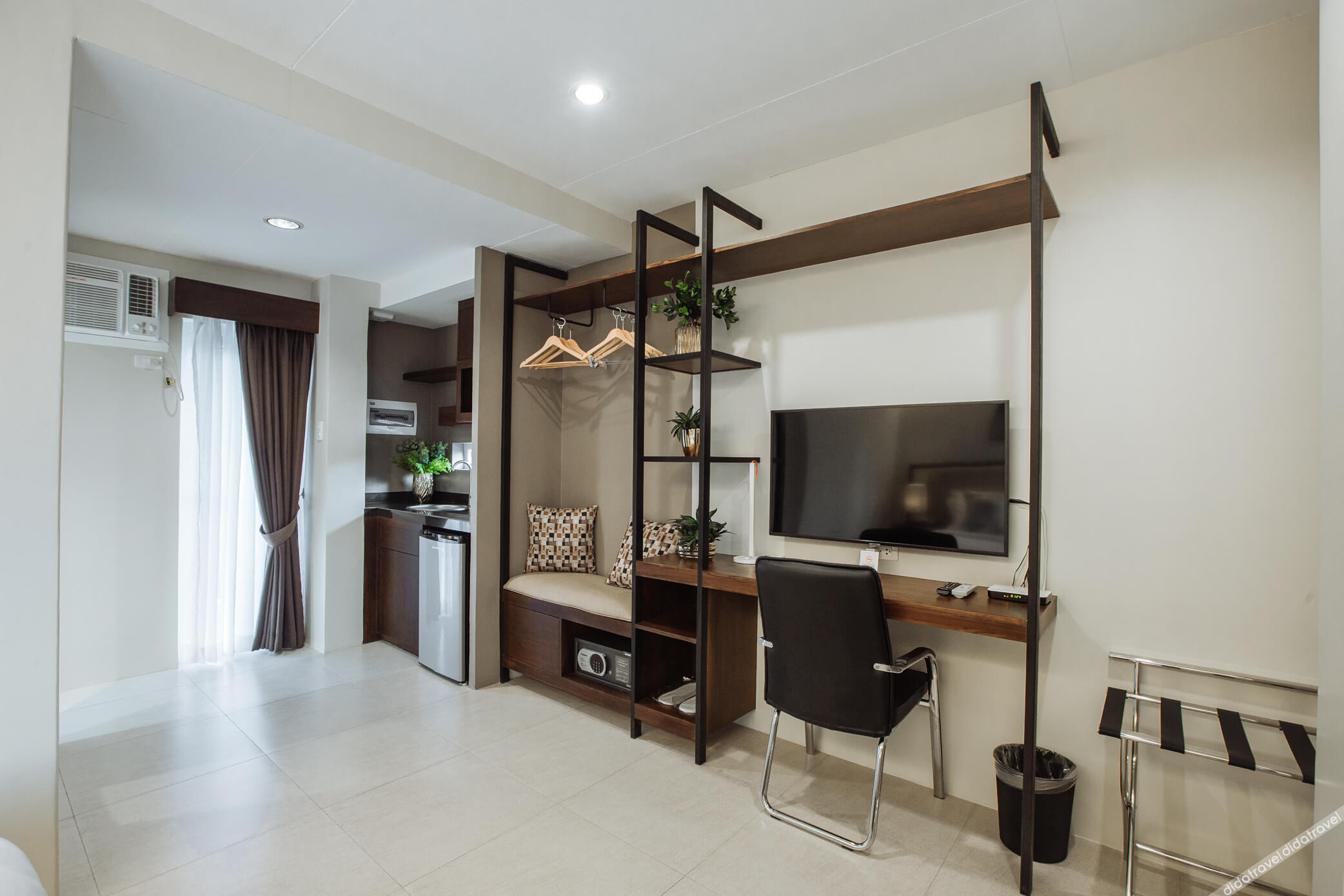 Rovira Suites 3*