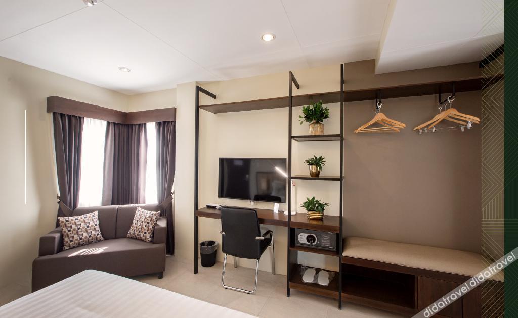 Rovira Suites 3*