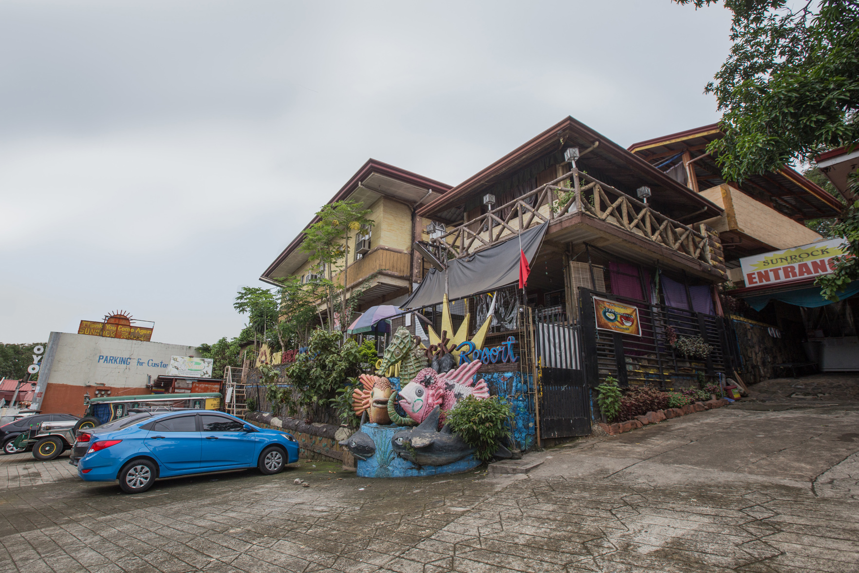 OYO 588 Sunrock Resort 2*