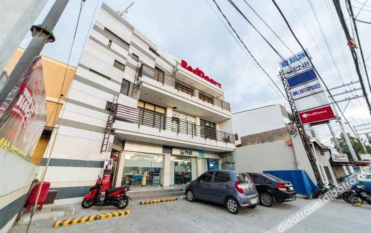 RedDoorz near Angeles University Foundation 2*