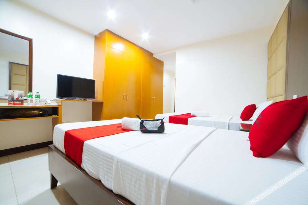 RedDoorz near Angeles University Foundation 2*