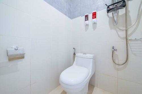 RedDoorz Plus @ Casa Lucia Sindalan San Fernando City Pampanga 1*