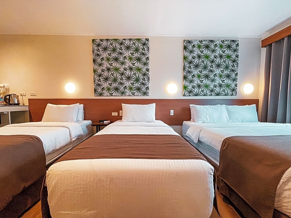 Hotel Sentro Legazpi 3*