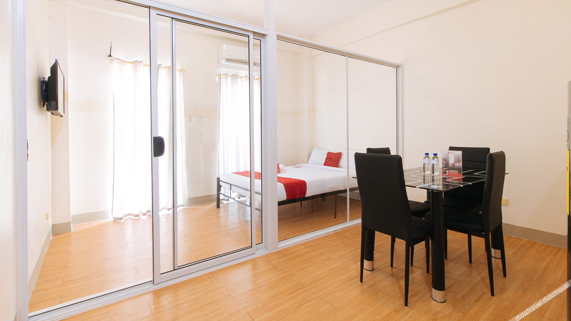 RedDoorz Plus @ Alpina Heights Paranaque 2*