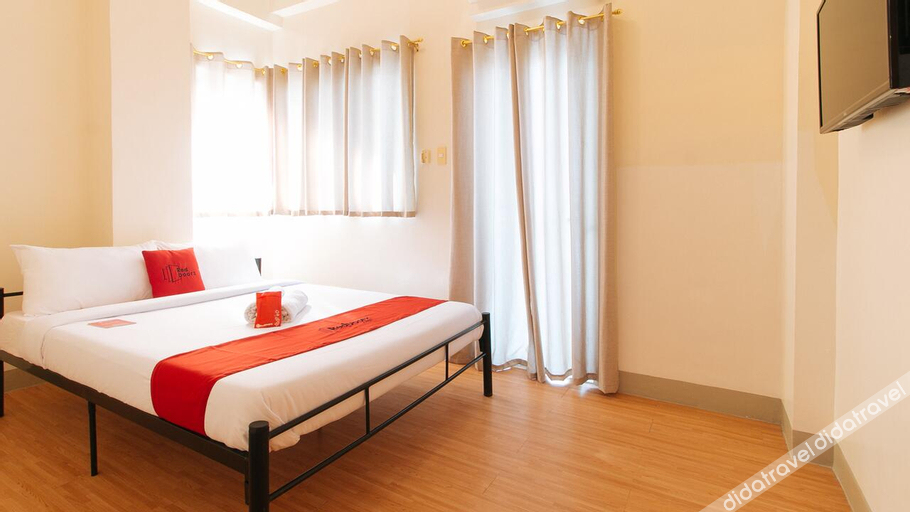 RedDoorz Plus @ Alpina Heights Paranaque 2*