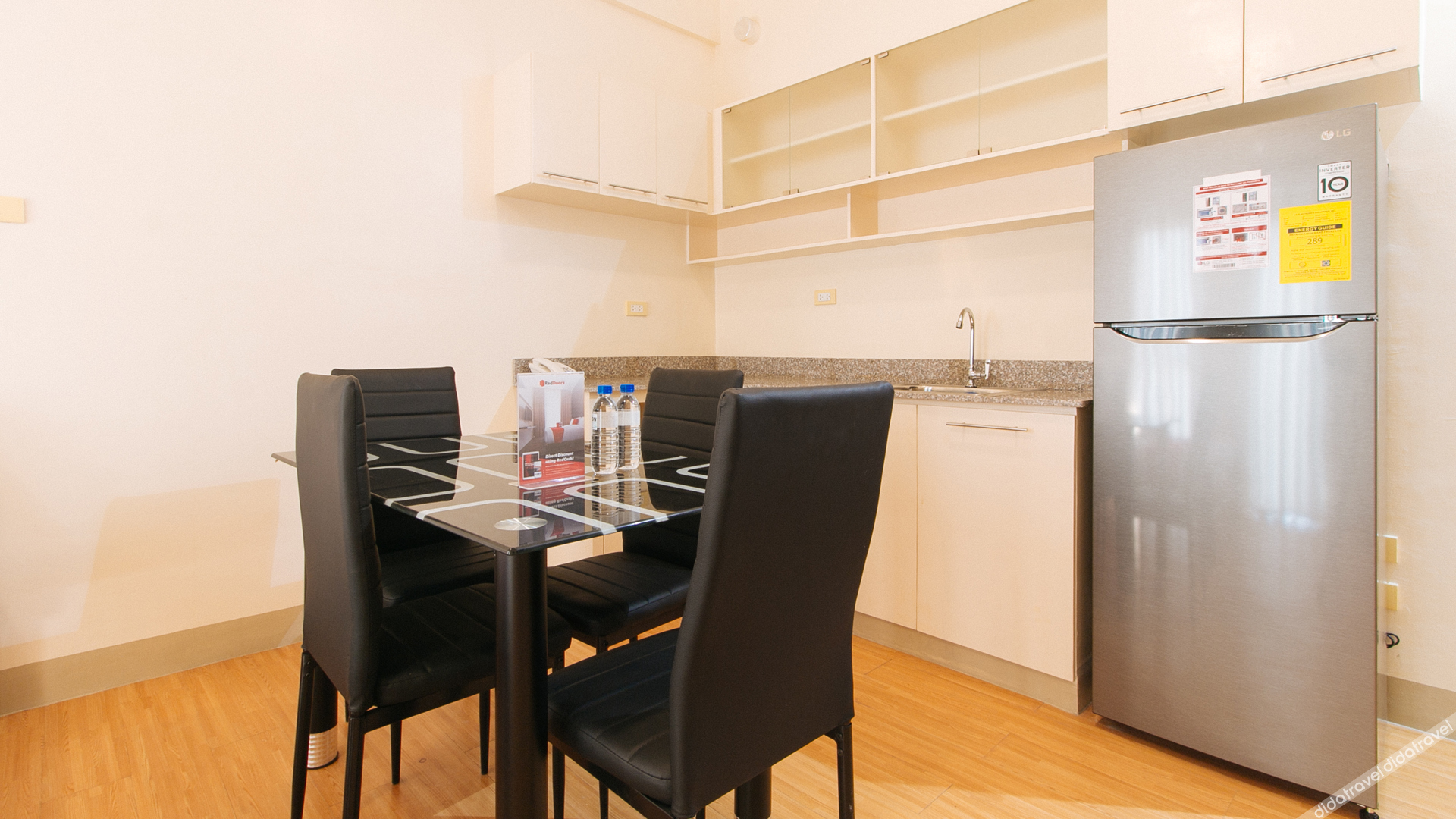 RedDoorz Plus @ Alpina Heights Paranaque 2*