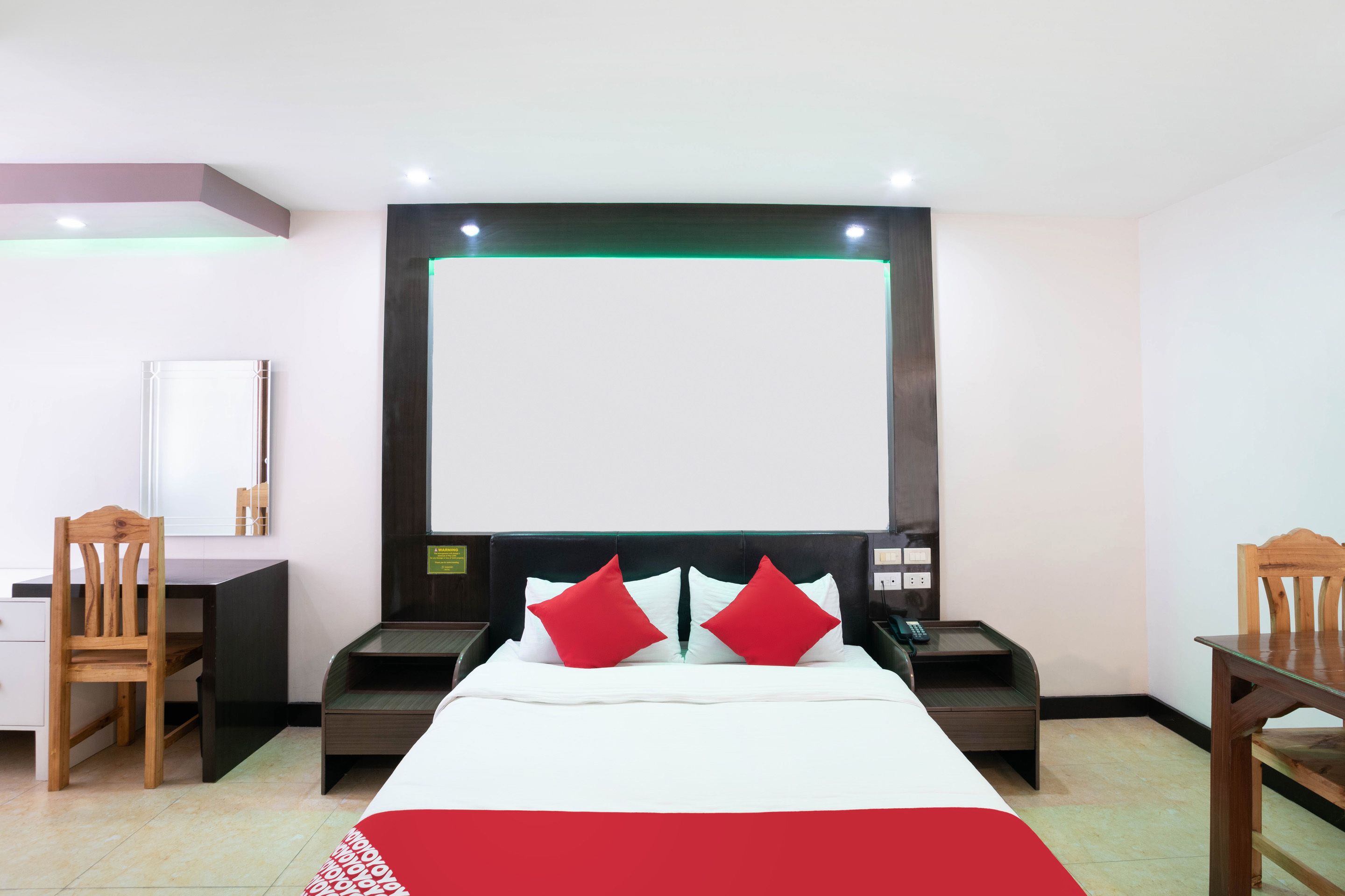 OYO 195 Ranchotel - Binan 2*