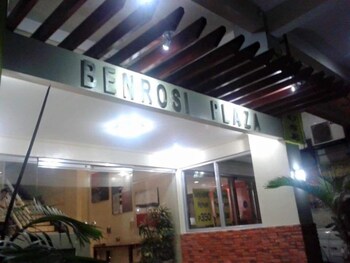 Ekonumi Rooms at Benrosi Plaza 3*