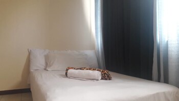 Ekonumi Rooms at Benrosi Plaza 3*