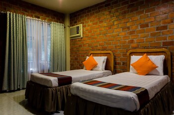 Malagos Garden Resort 4*