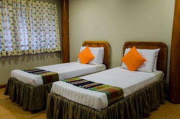 Malagos Garden Resort 4*