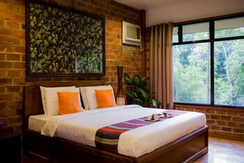 Malagos Garden Resort 4*