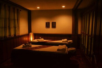 Malagos Garden Resort 4*