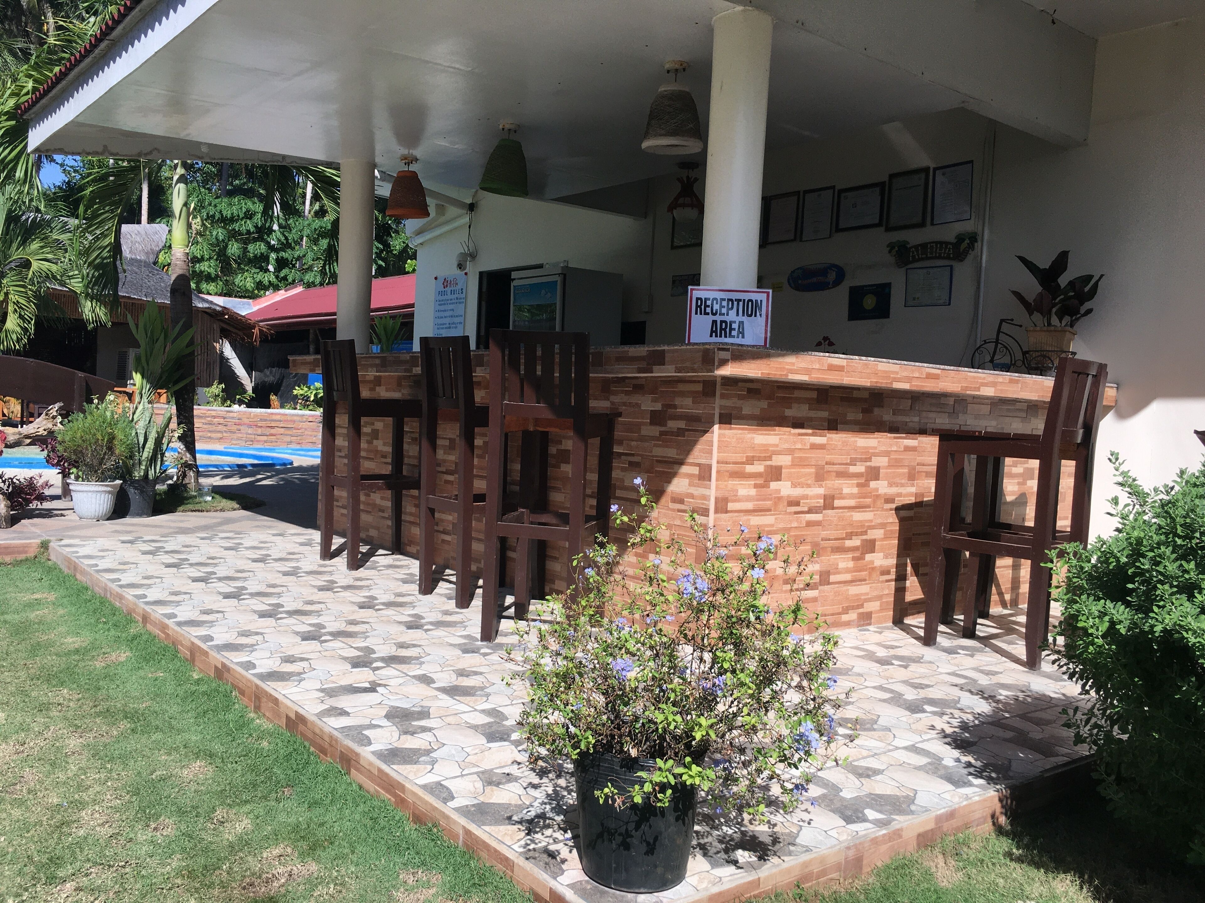Aloha Seaside  Resort 3*