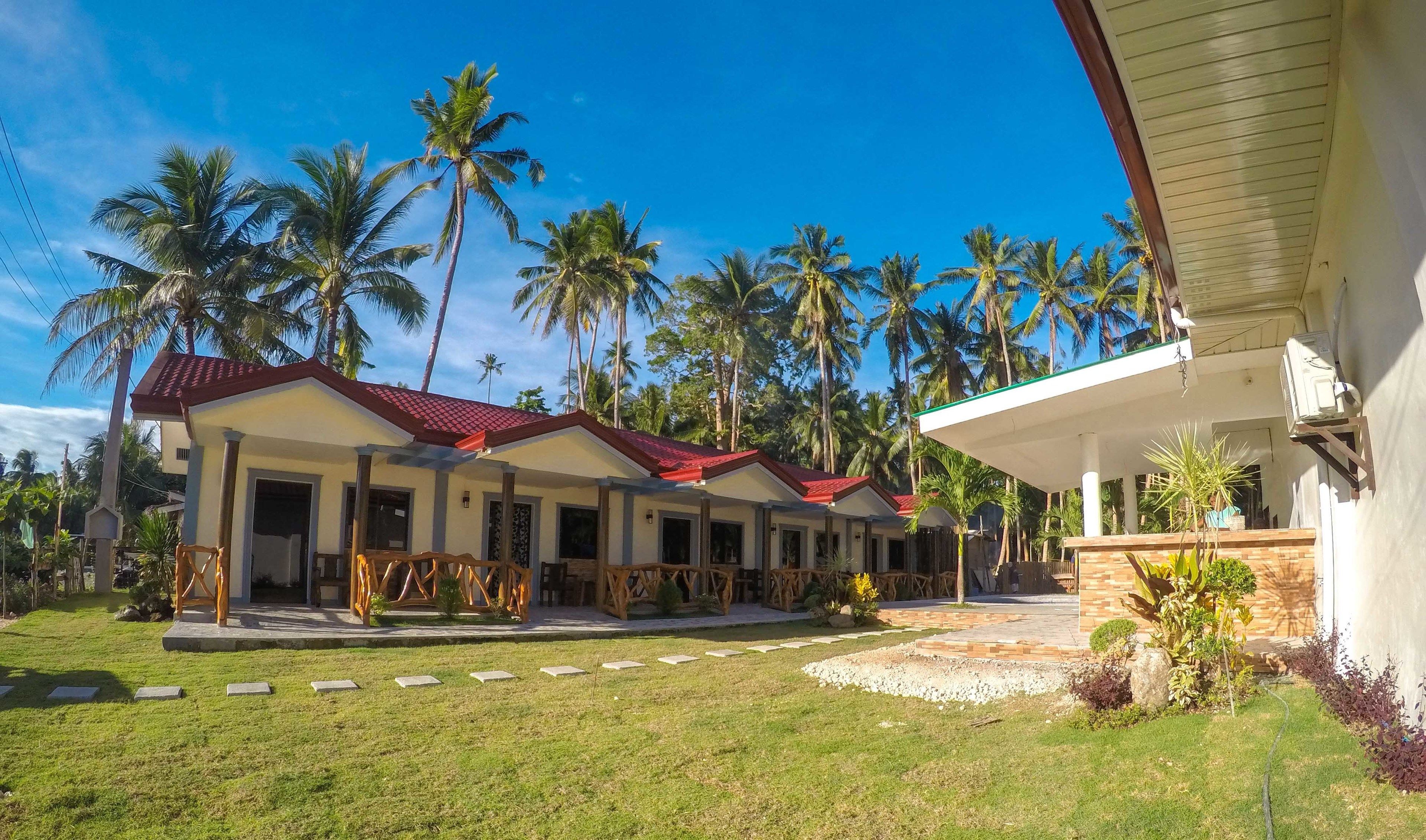 Aloha Seaside  Resort 3*