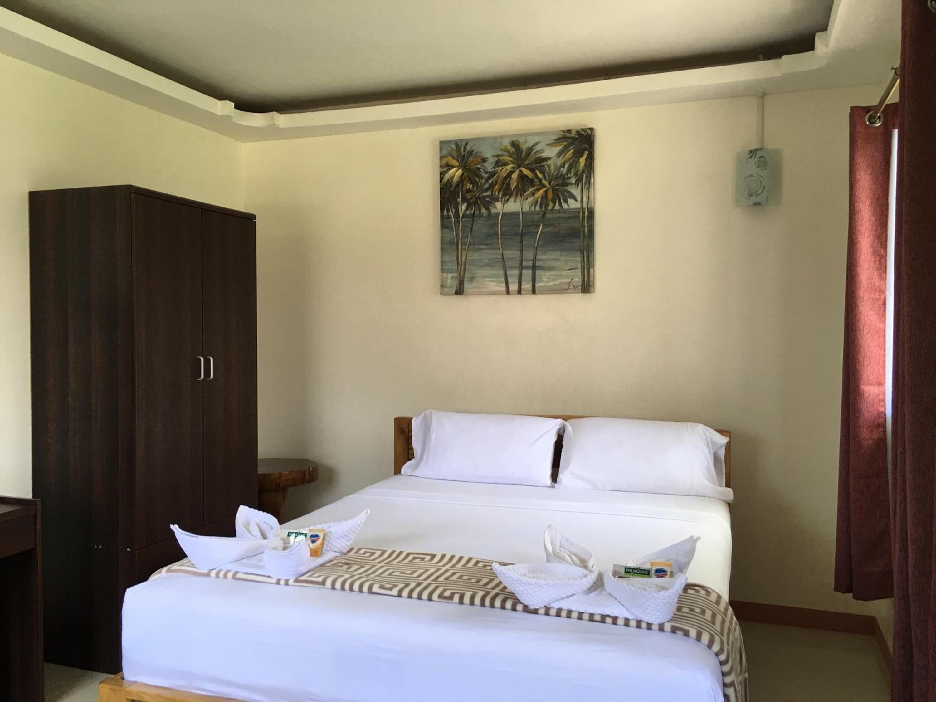 Aloha Seaside  Resort 3*