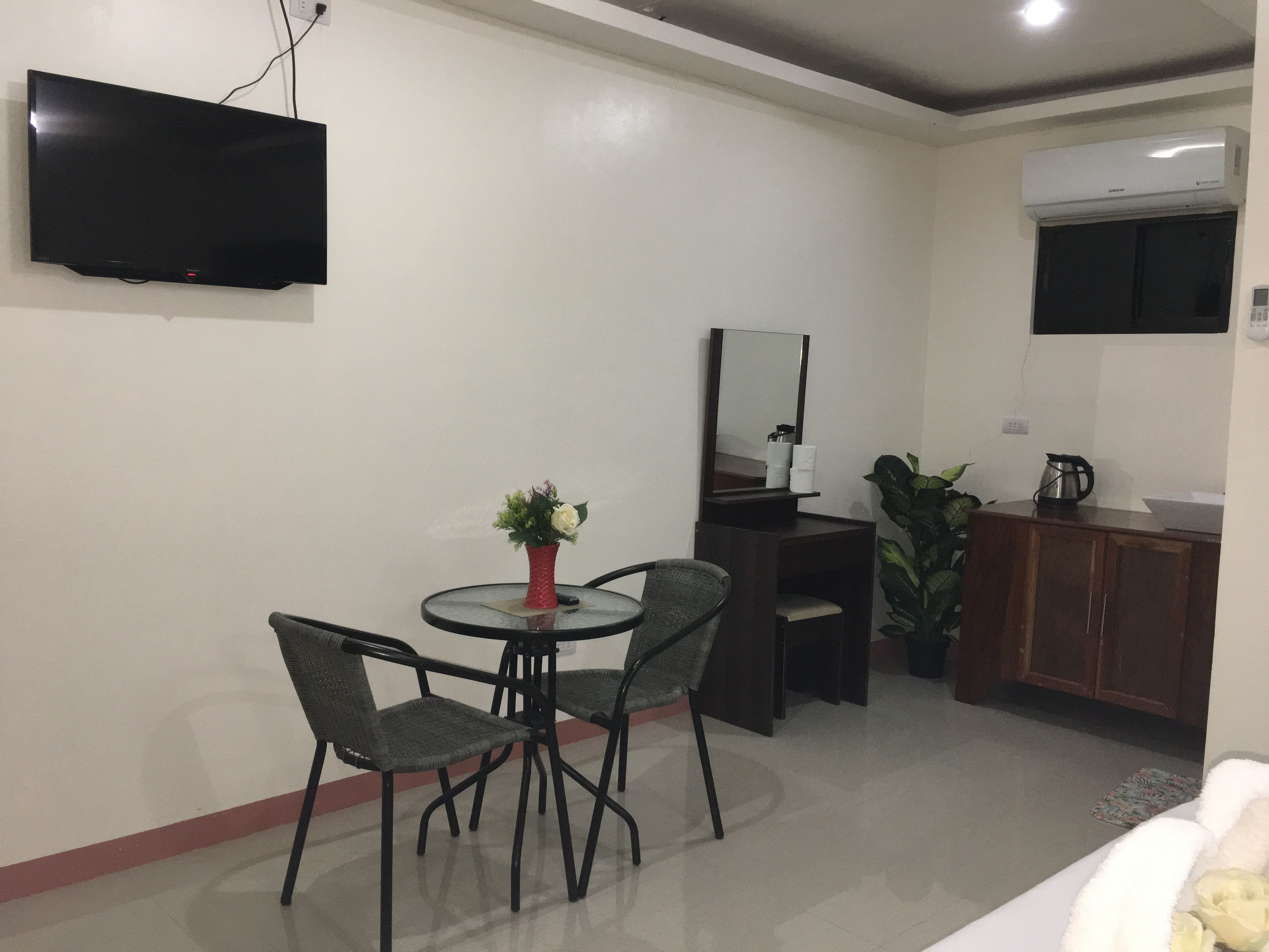 Aloha Seaside  Resort 3*