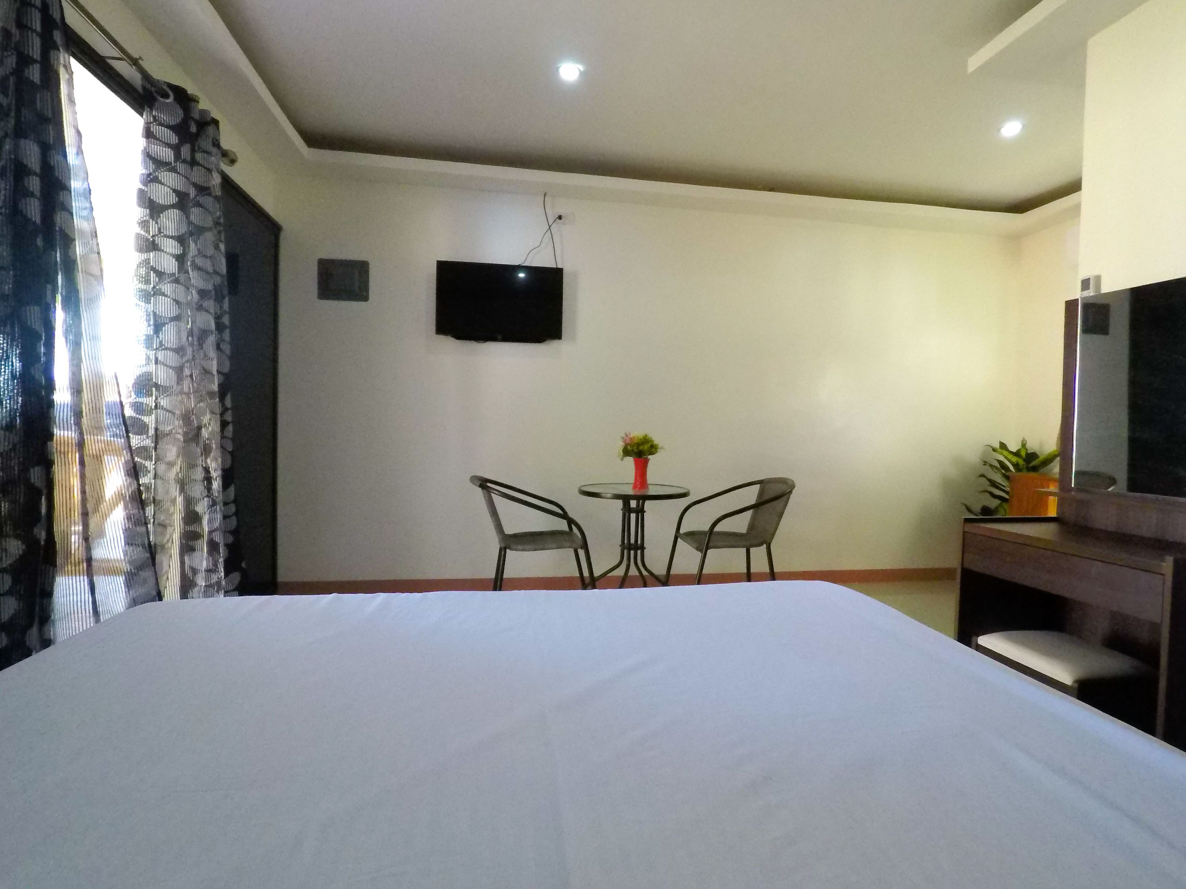 Aloha Seaside  Resort 3*
