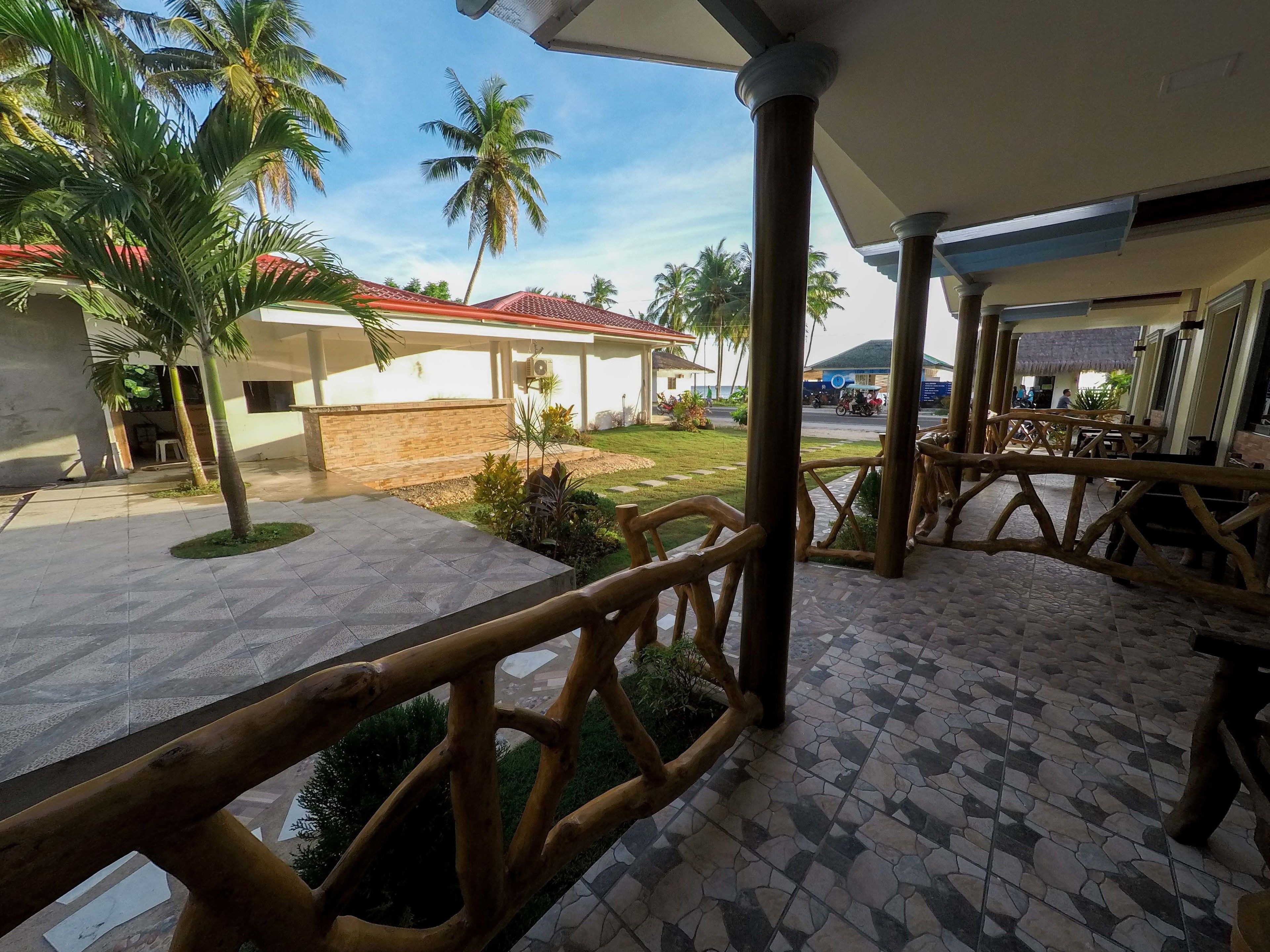 Aloha Seaside  Resort 3*