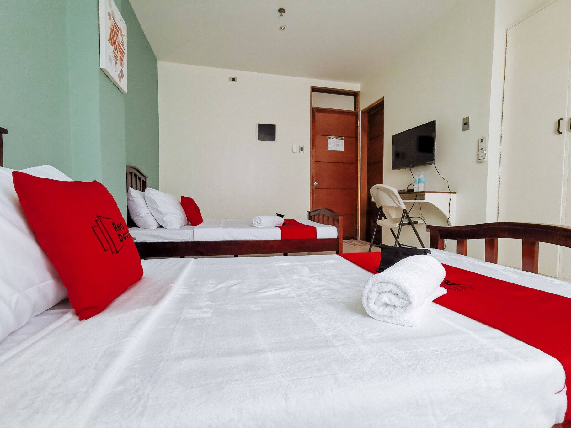 RedDoorz Plus near Bangko Sentral ng Pilipinas Davao 3*