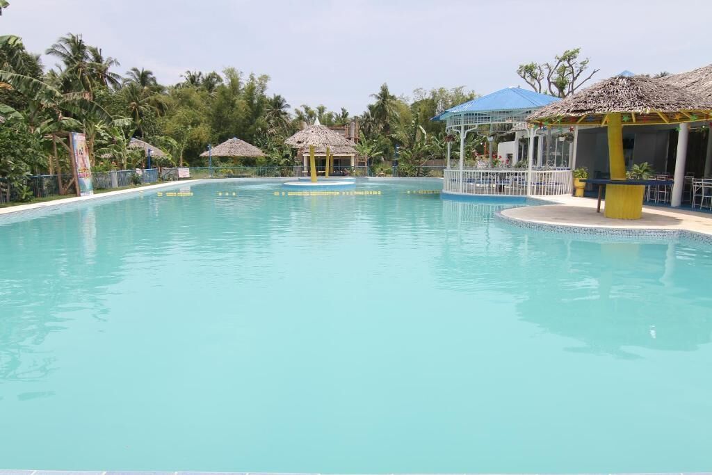 Sweet Water Resort 3*