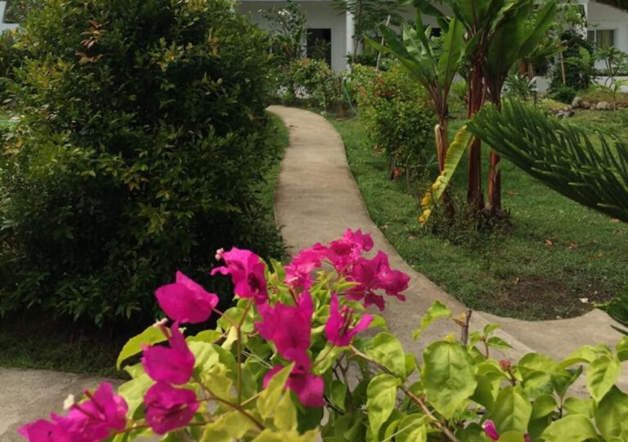 Sweet Water Resort 3*