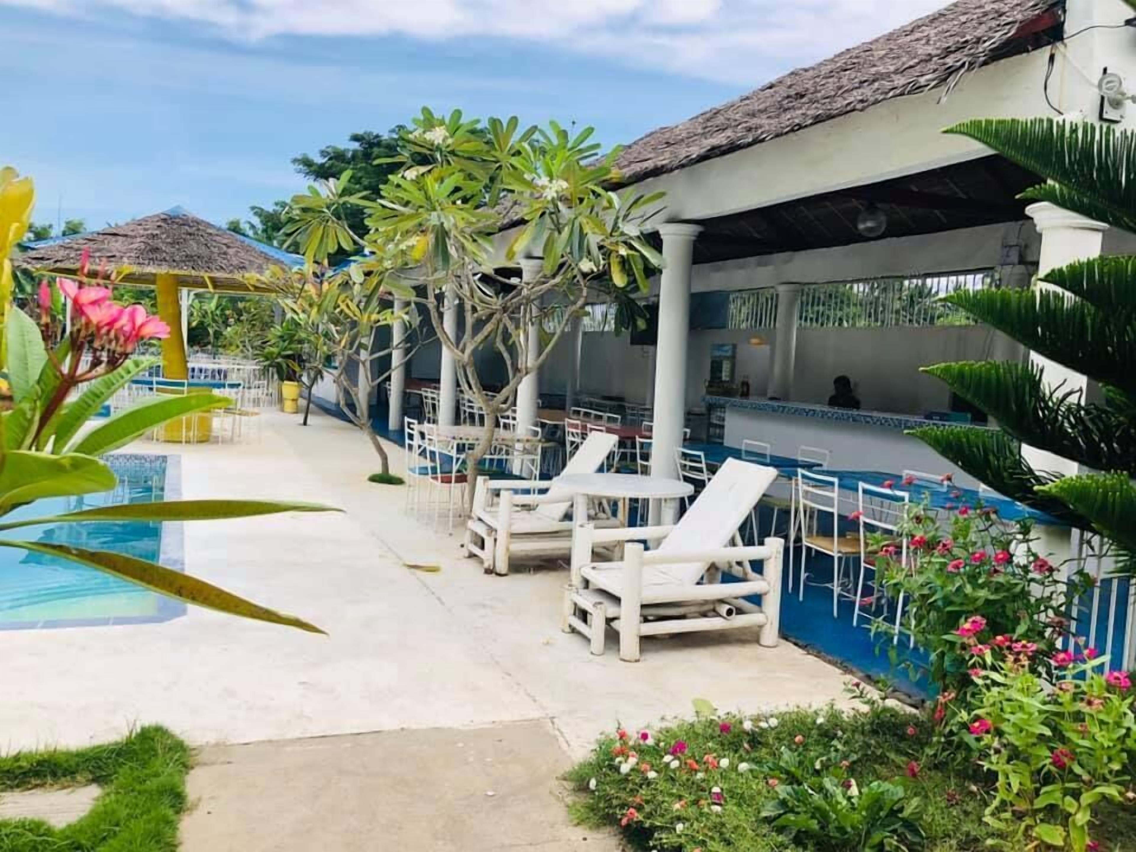 Sweet Water Resort 3*