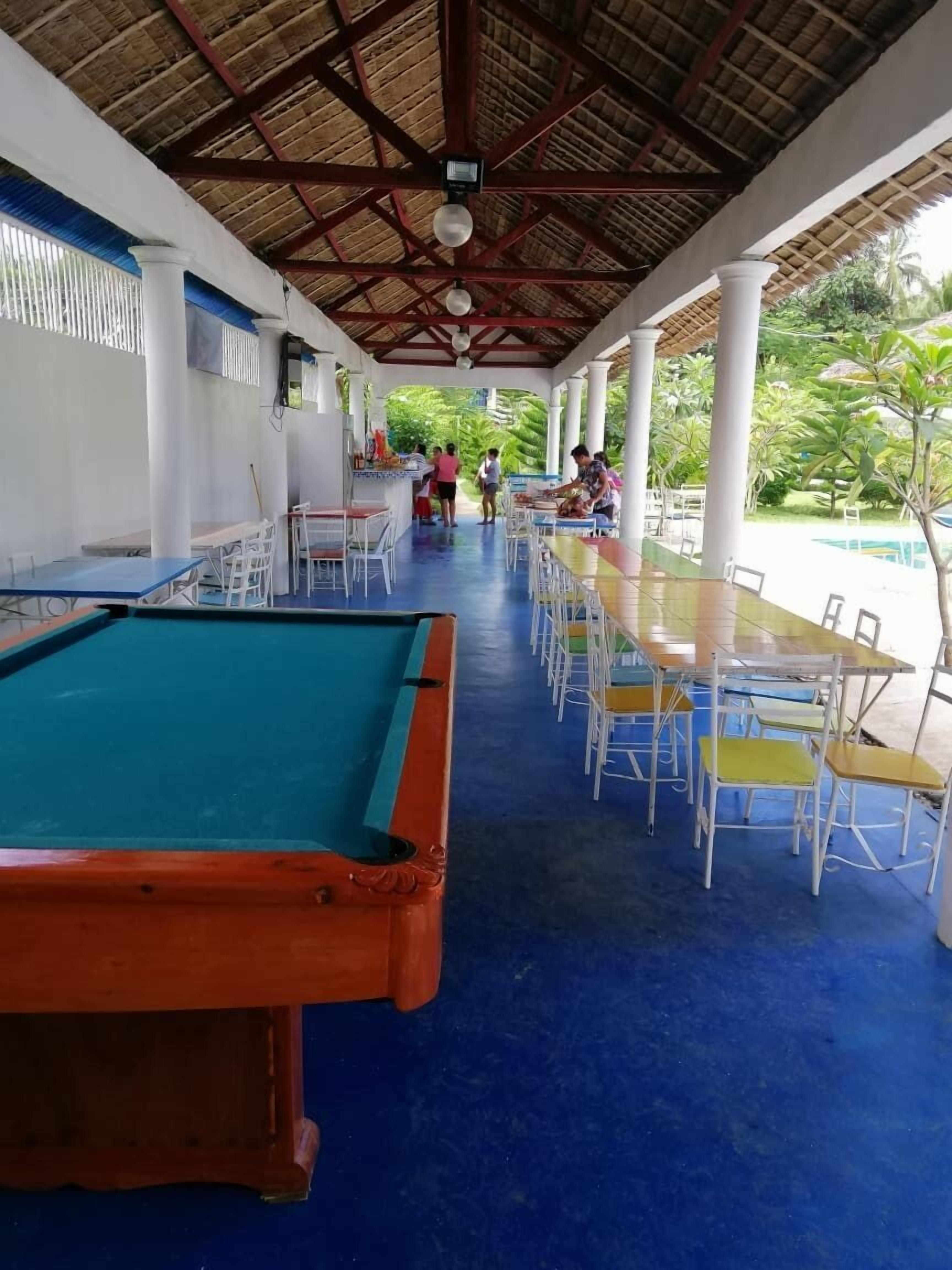 Sweet Water Resort 3*