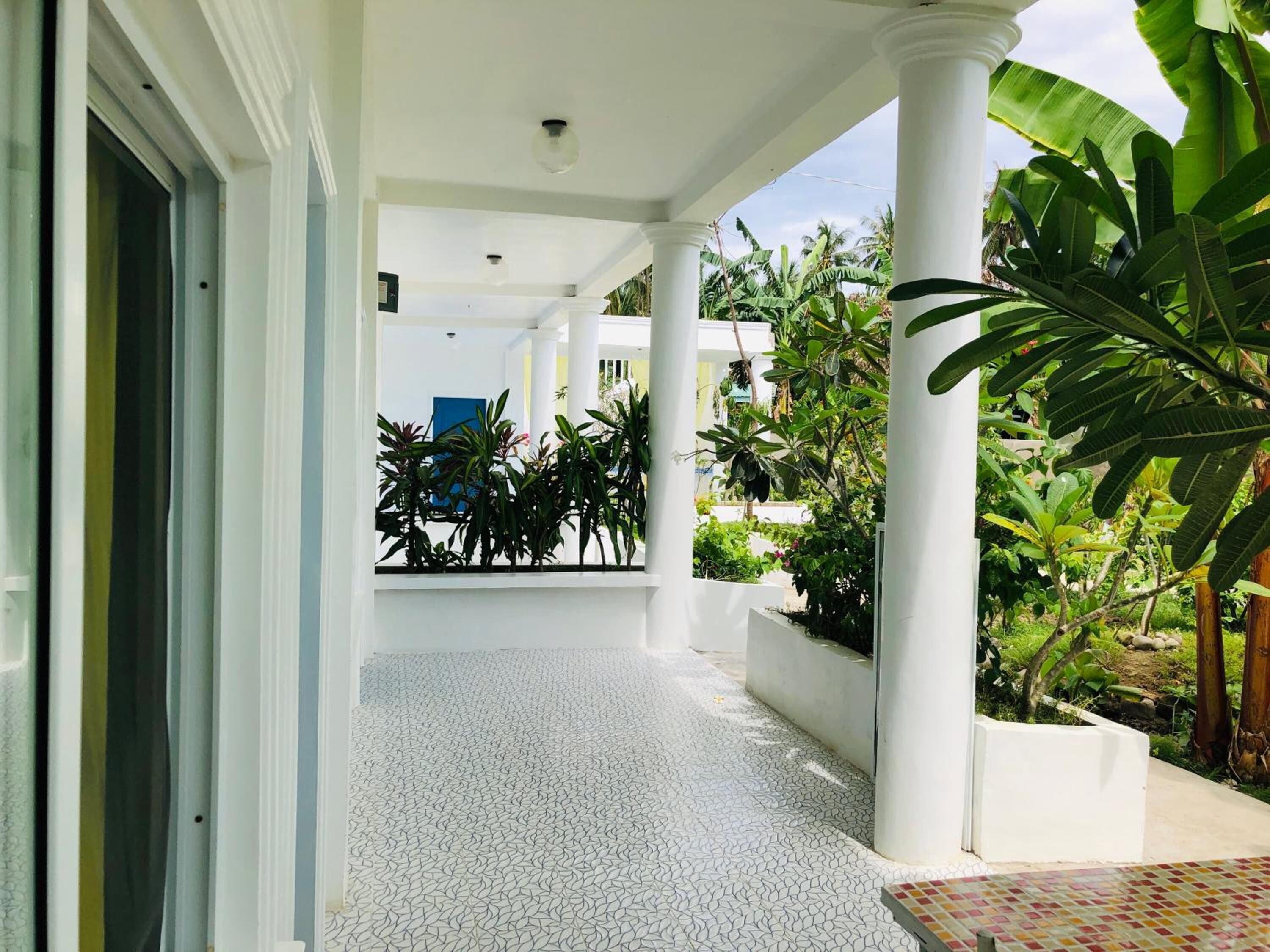 Sweet Water Resort 3*