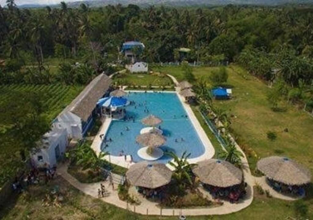 Sweet Water Resort 3*