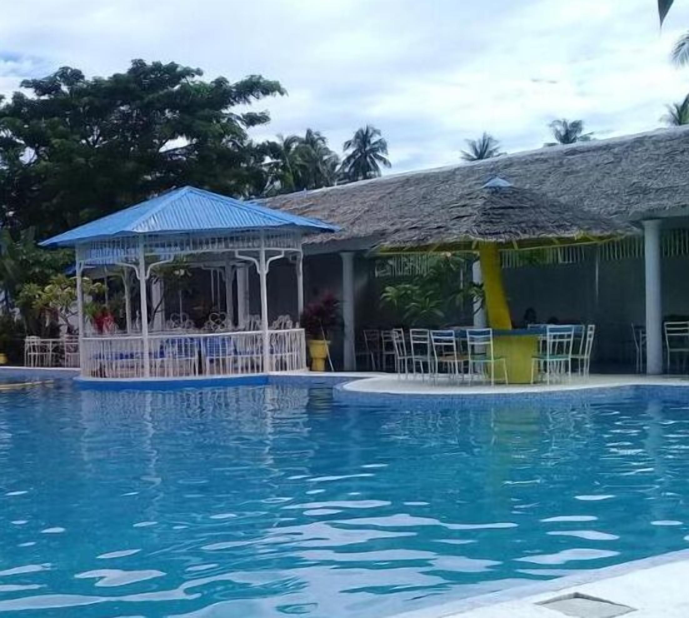 Sweet Water Resort 3*