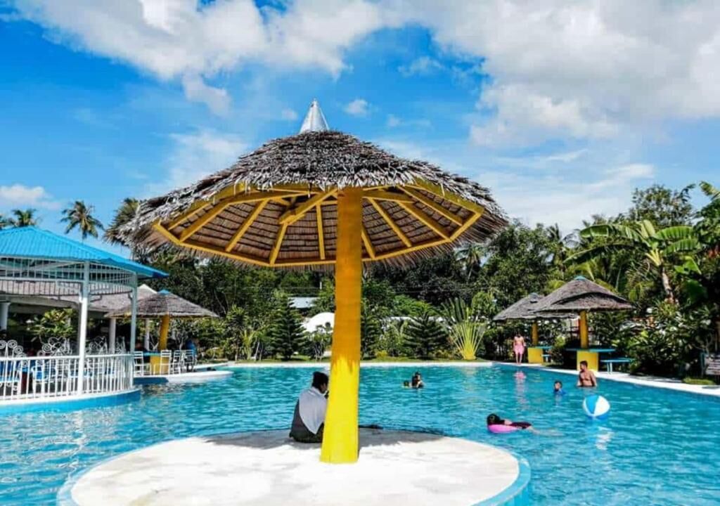 Sweet Water Resort 3*