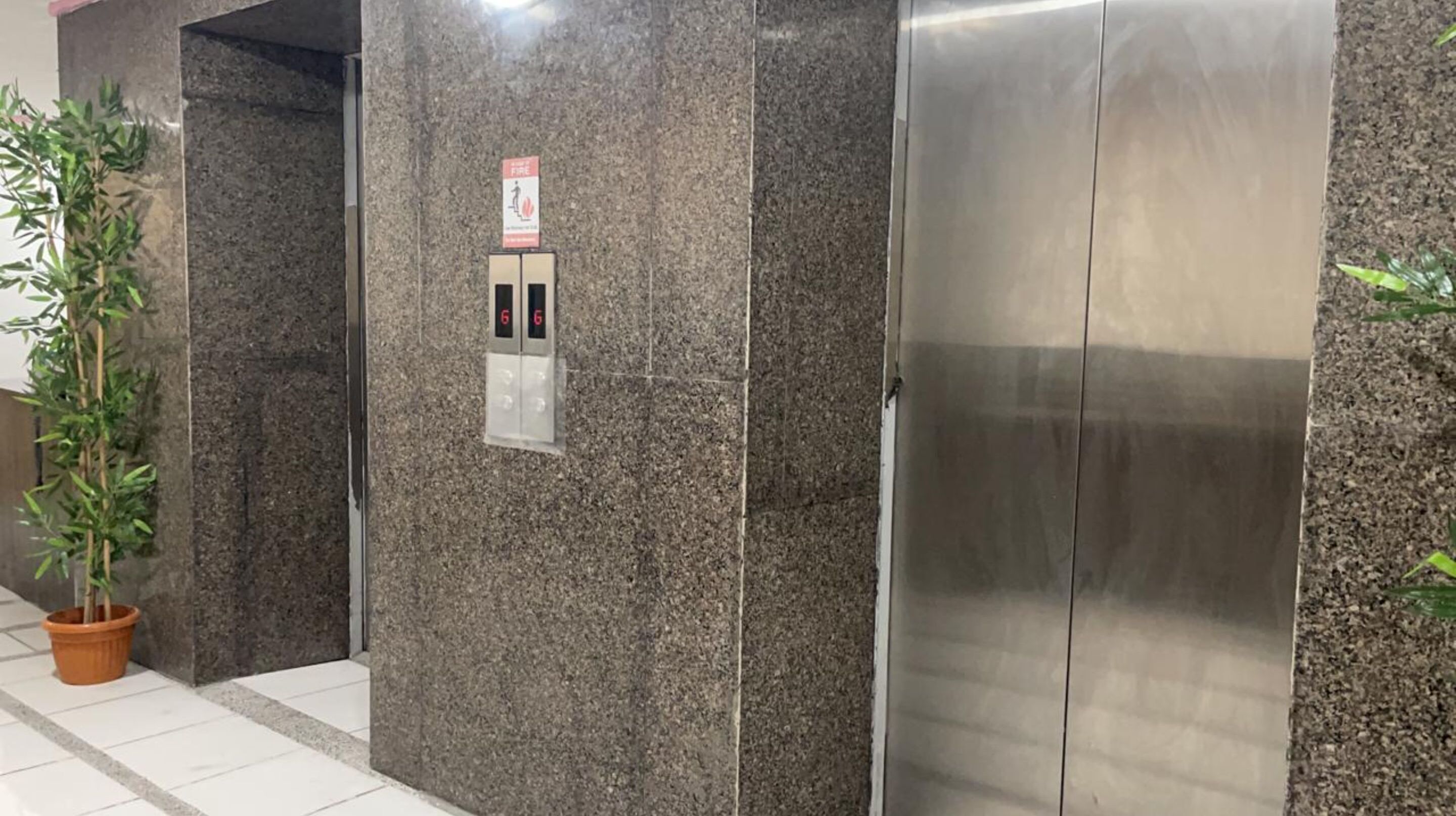 OYO 809 Crowne One Condo 2*