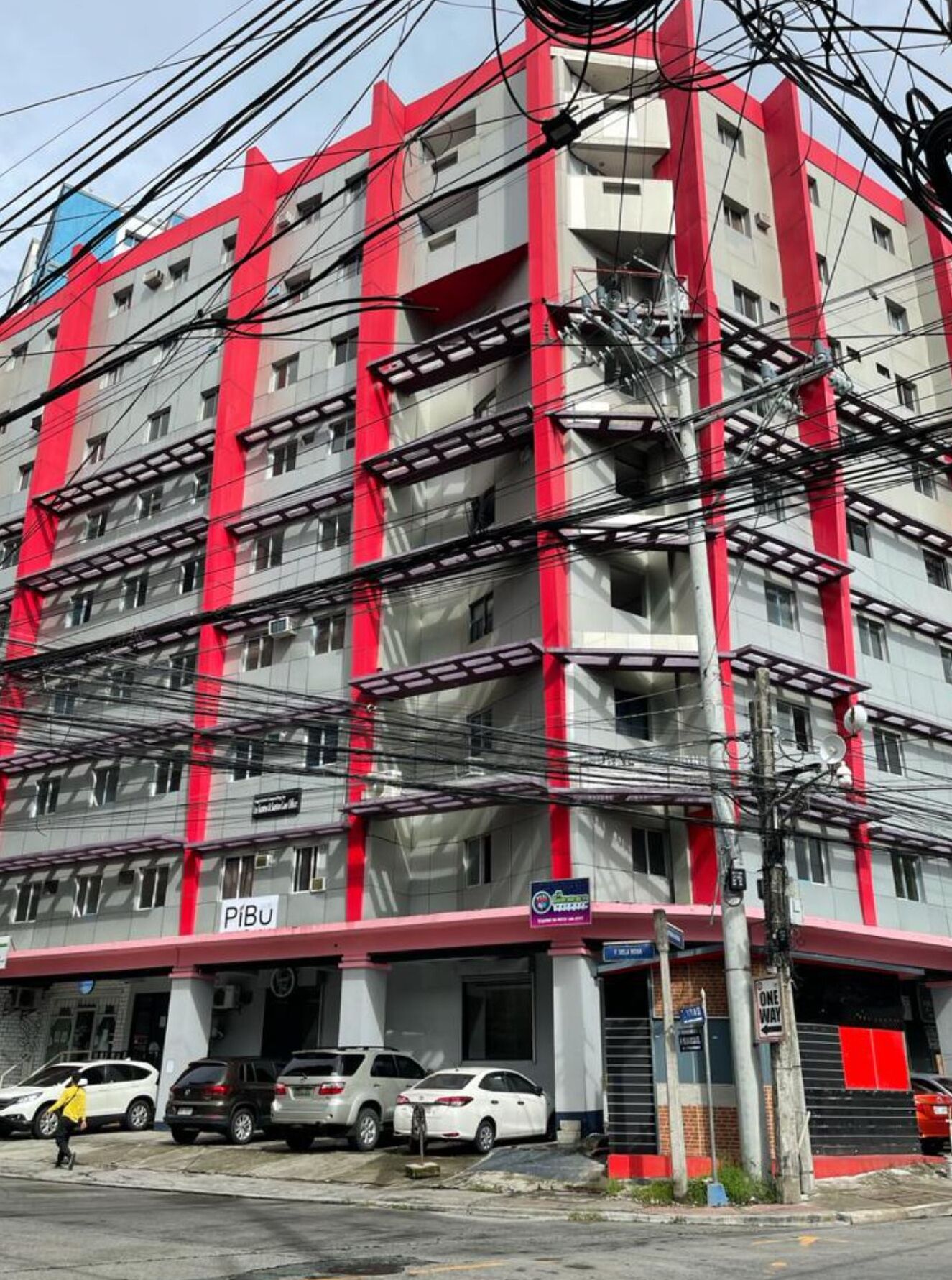 OYO 809 Crowne One Condo 2*