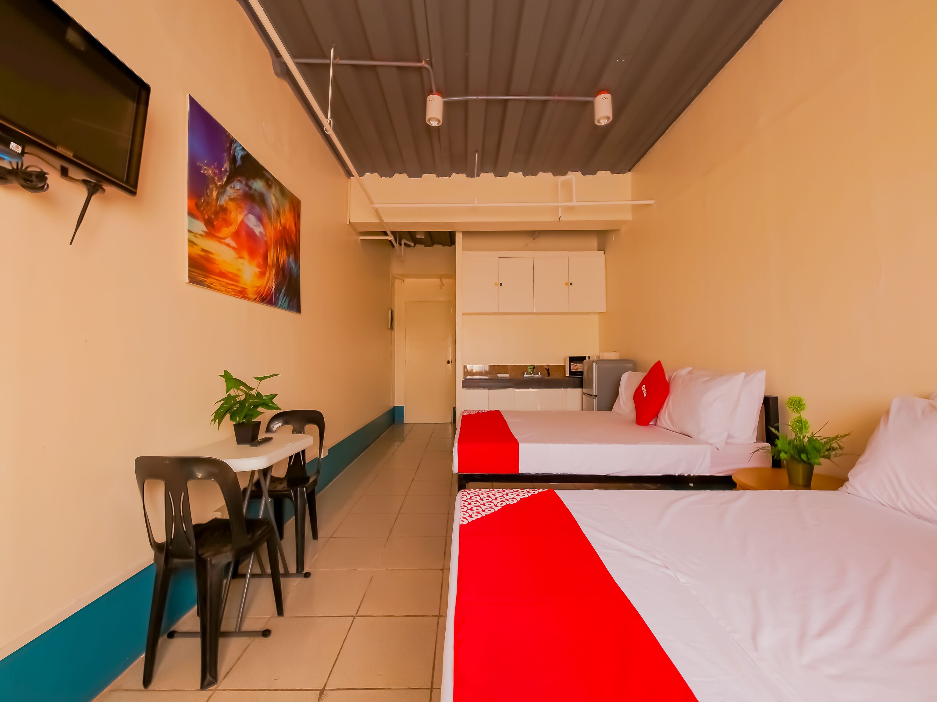 OYO 809 Crowne One Condo 2*