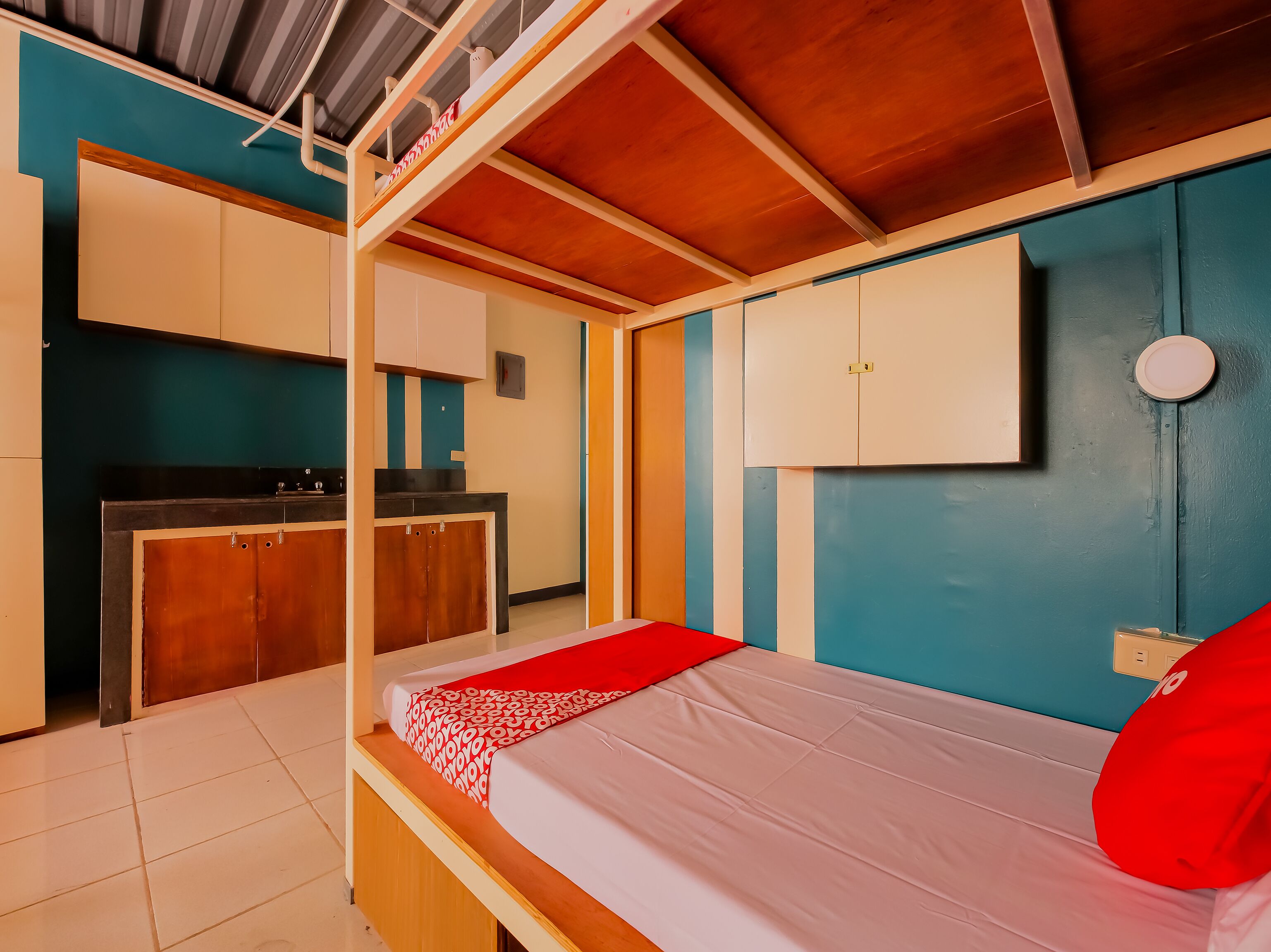 OYO 809 Crowne One Condo 2*