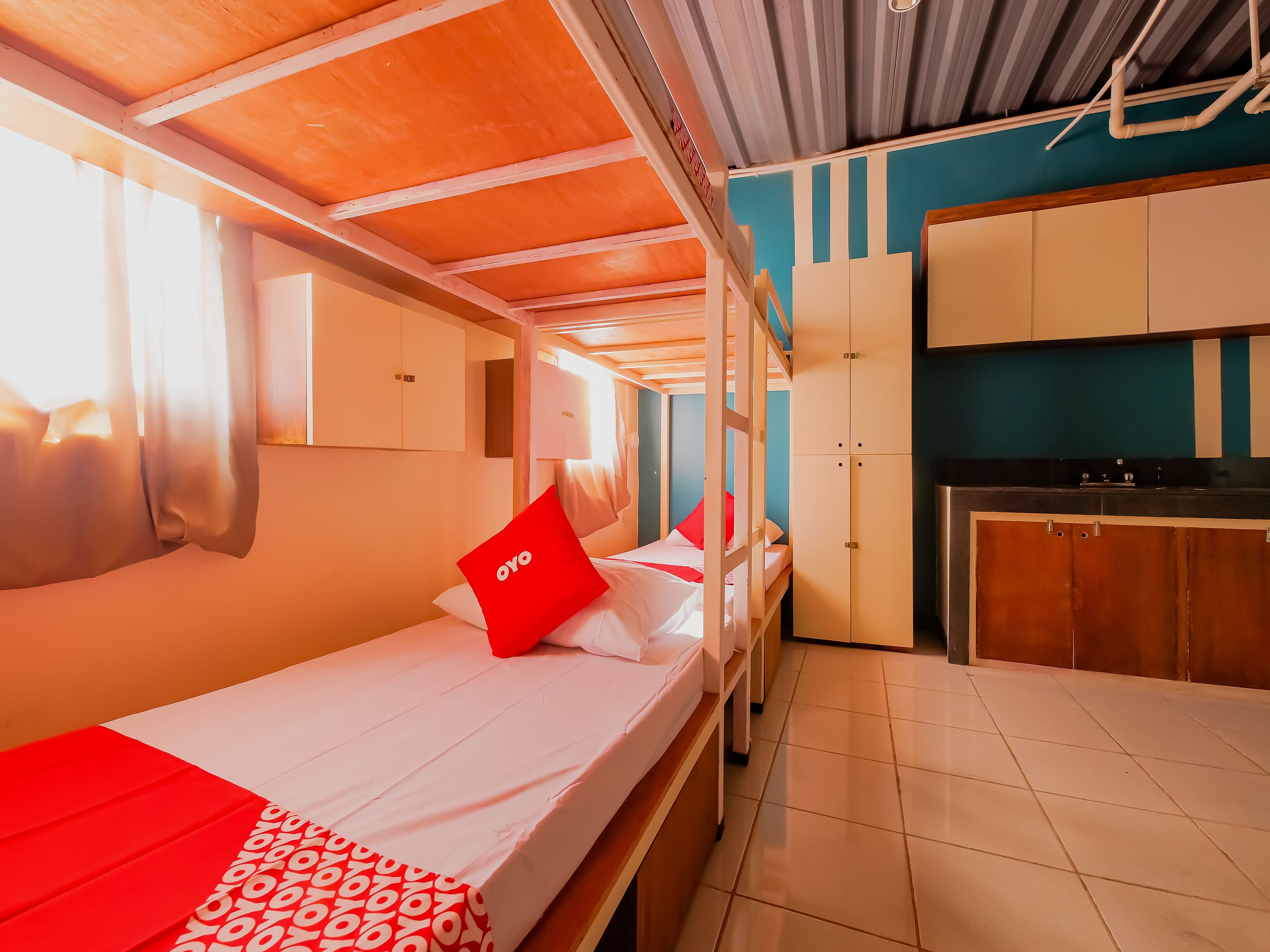 OYO 809 Crowne One Condo 2*