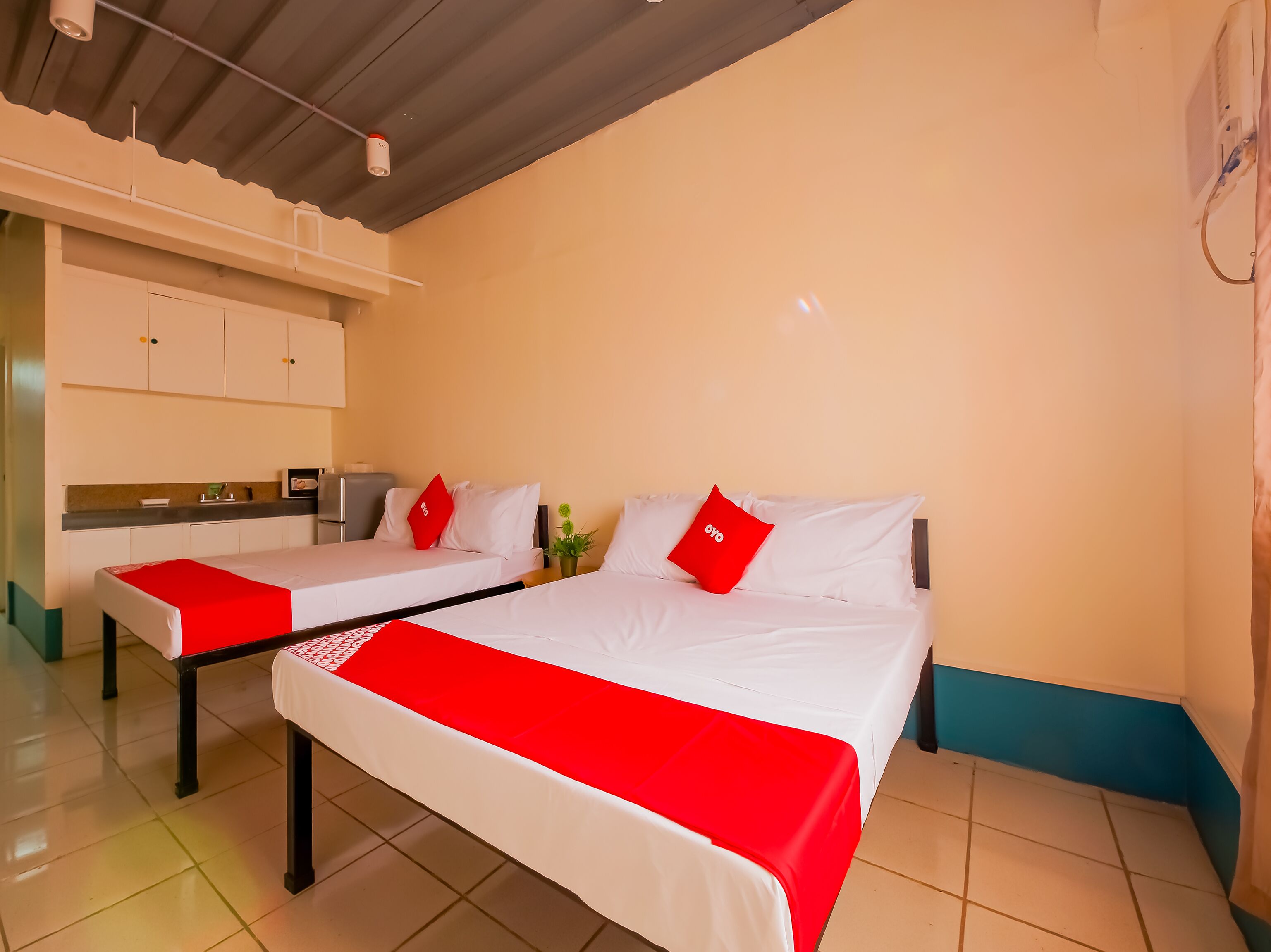 OYO 809 Crowne One Condo 2*
